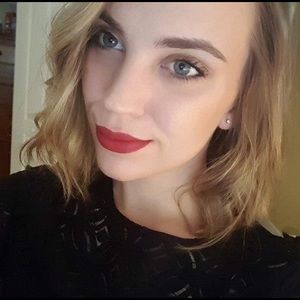 Meet your Posher, Jen